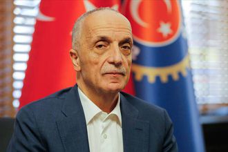 Türk-İş’ten Asgari Ücret İçin ‘Komisyon’ Kararı: Resmi Düzenlemeyi Bekleyeceğiz