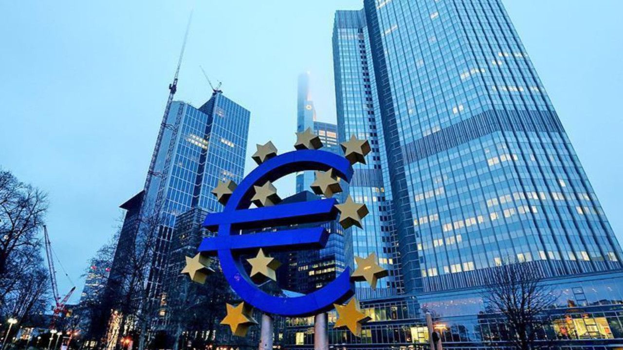 Euro Bölgesi'nde Şirket Kredilerindeki Büyüme Mayısta Hızlandı