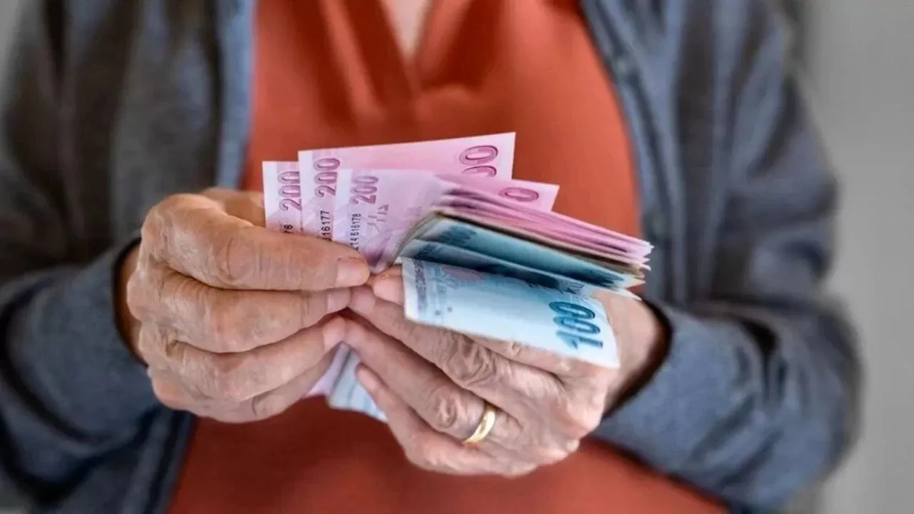 Emekli Maaşı Hesaplamasında Değişim: Ortak Zam Modeli Gündemde