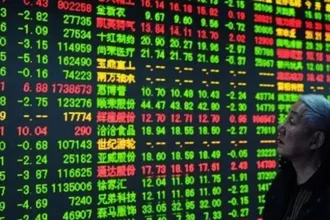 Asya Borsaları Karışık Seyrediyor: Çin'de Enflasyon Beklentileri Aştı