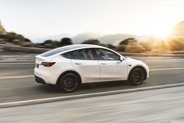 Tesla Model Y'ye Yeni Renk ve Jant Seçenekleri Geldi