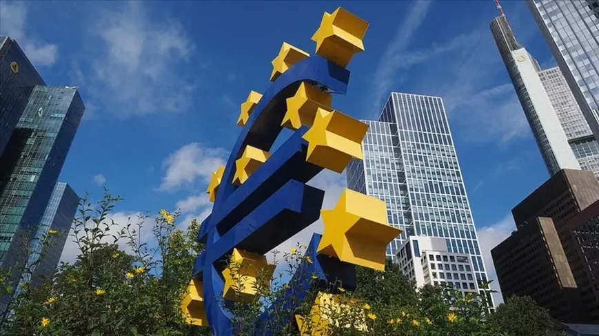 Euro Bölgesi'nde Sanayi Üretimi Geriledi