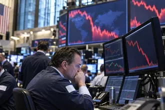Wall Street Bankalarında İşlem Gelirleri Hız Kesiyor