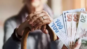 Emekli Bayram İkramiyesi İçin 2 Rakam Öne Çıktı