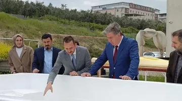 Yalova Üniversitesi'nden Bir İlk: 7 Ayda Fiber Tekne Üretildi