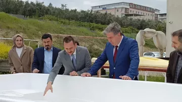 Yalova Üniversitesi'nden Bir İlk: 7 Ayda Fiber Tekne Üretildi