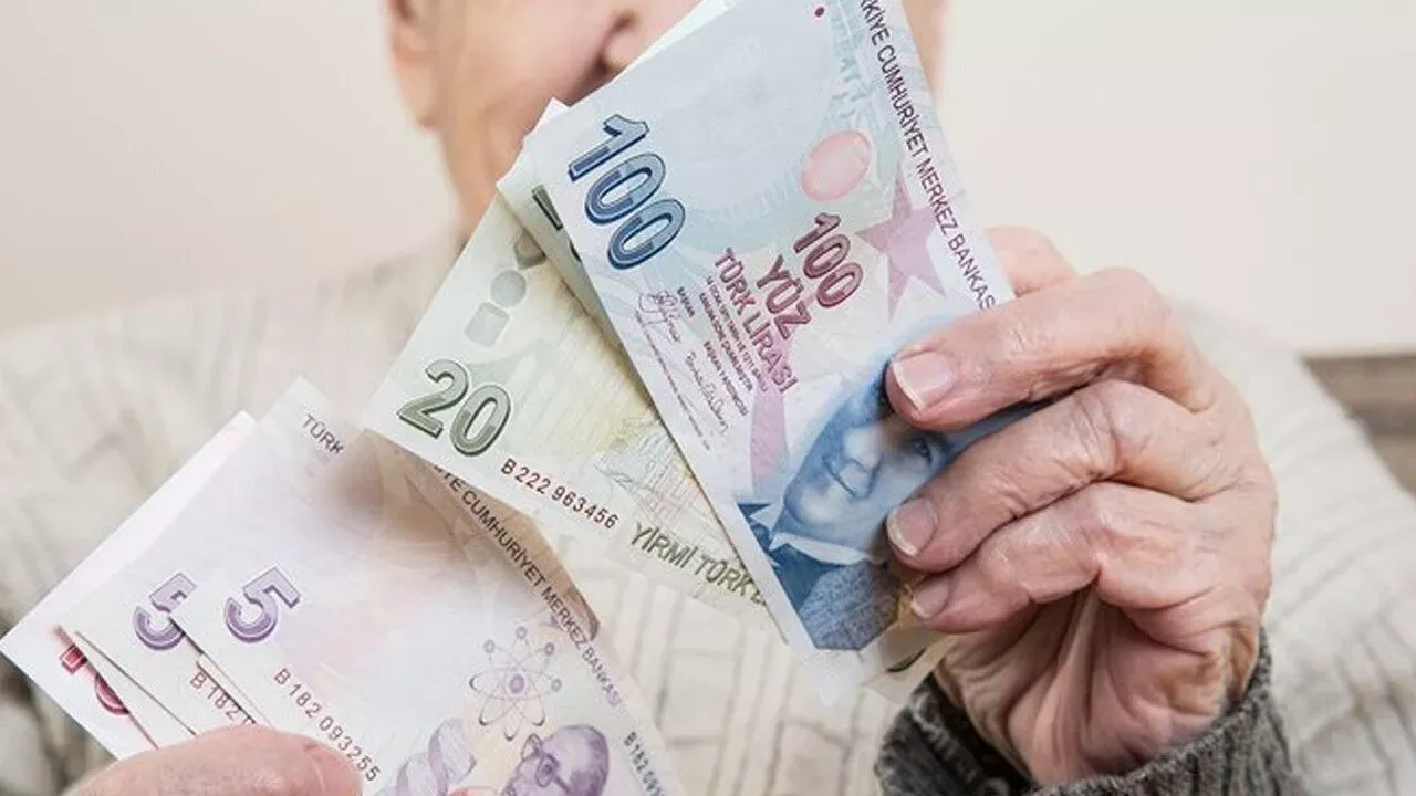 Emekli Maaşlarının Yüzde 8'i İki Yılda Buhar Oldu