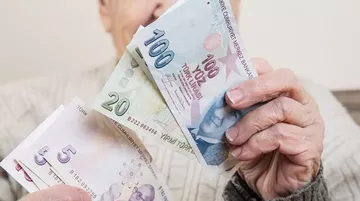 Emekli Maaşlarının Yüzde 8'i İki Yılda Buhar Oldu