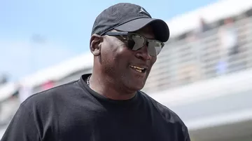 Michael Jordan'dan Garsonlara Büyük Jest