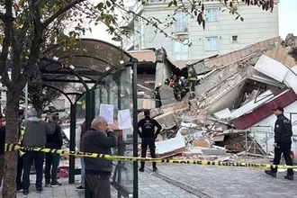 Gebze’de 6 Katlı Bina Çöktü! Enkaz Altında Kalanlar Var, Arama Kurtarma Çalışması Başlatıldı