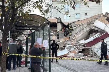 Gebze’de 6 Katlı Bina Çöktü! Enkaz Altında Kalanlar Var, Arama Kurtarma Çalışması Başlatıldı