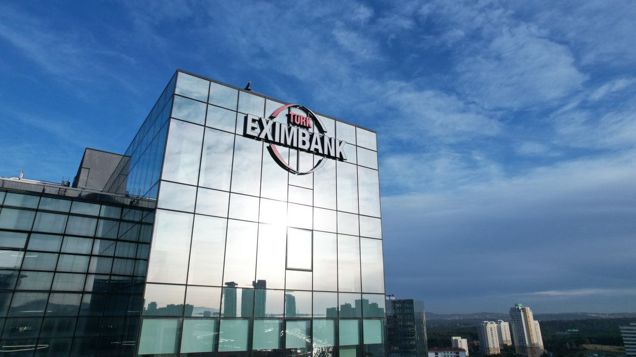 Türk Eximbank’tan 100 Milyon Euro’luk Finansman Anlaşması