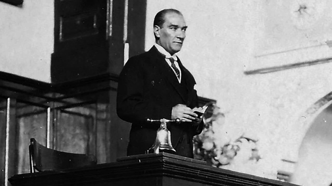 Türkiye Cumhuriyeti 102 Yaşında: “Egemenlik Kayıtsız Şartsız Milletindir”