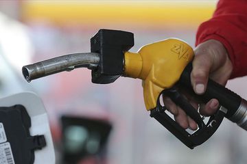 Motorin ve Benzine Büyük İndirim Geliyor