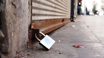 CHP'li Başevirgen: Yılın 11 Ayında Her Gün 312 Esnaf Kepenk Kapattı