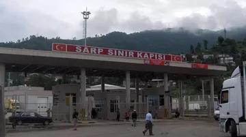 Gürcistan, Türkiye’den Gidenlere Sigorta Şartı Getiriyor