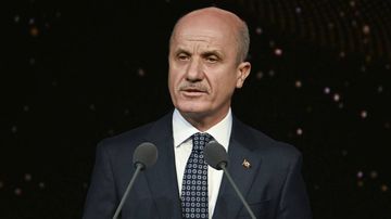 YÖK Başkanı Özvar Açıkladı: Akademisyenler İçin Emeklilik Yaşı 75’e Çıkabilir