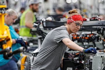 New York Fed İmalat Endeksi Temmuzda Beklentileri Aştı
