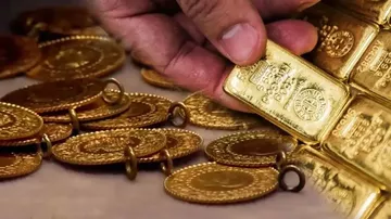 Altın Fiyatları Fed Endişesi ile Sert Düştü: Günlük Kayıplar %5’e Ulaştı