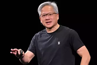 Nvidia CEO'su İşaret Etti, Şirketin Hisseleri Uçtu