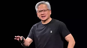 Nvidia CEO'su İşaret Etti, Şirketin Hisseleri Uçtu