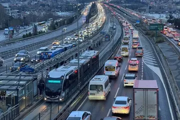 İETT ve Halk Otobüslerinde Hız Sınırı 70'e Düşürüldü