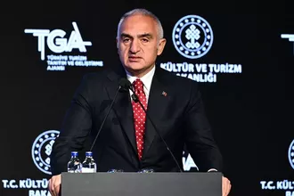 Bakanlık Duyurdu: Türk Dizi Sektöründe Yeni Dönem Başlıyor