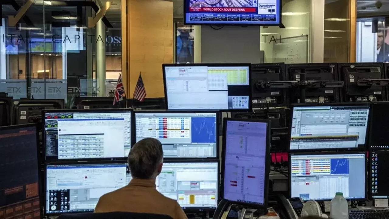 Model Portföy Güncellemesi: TKNSA Çıkarıldı, 3 Hisse Eklendi