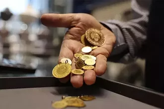 Altın Fiyatları Neden Düşüyor? Ons Fiyatta Sert Geri Çekilme (30 Ocak)