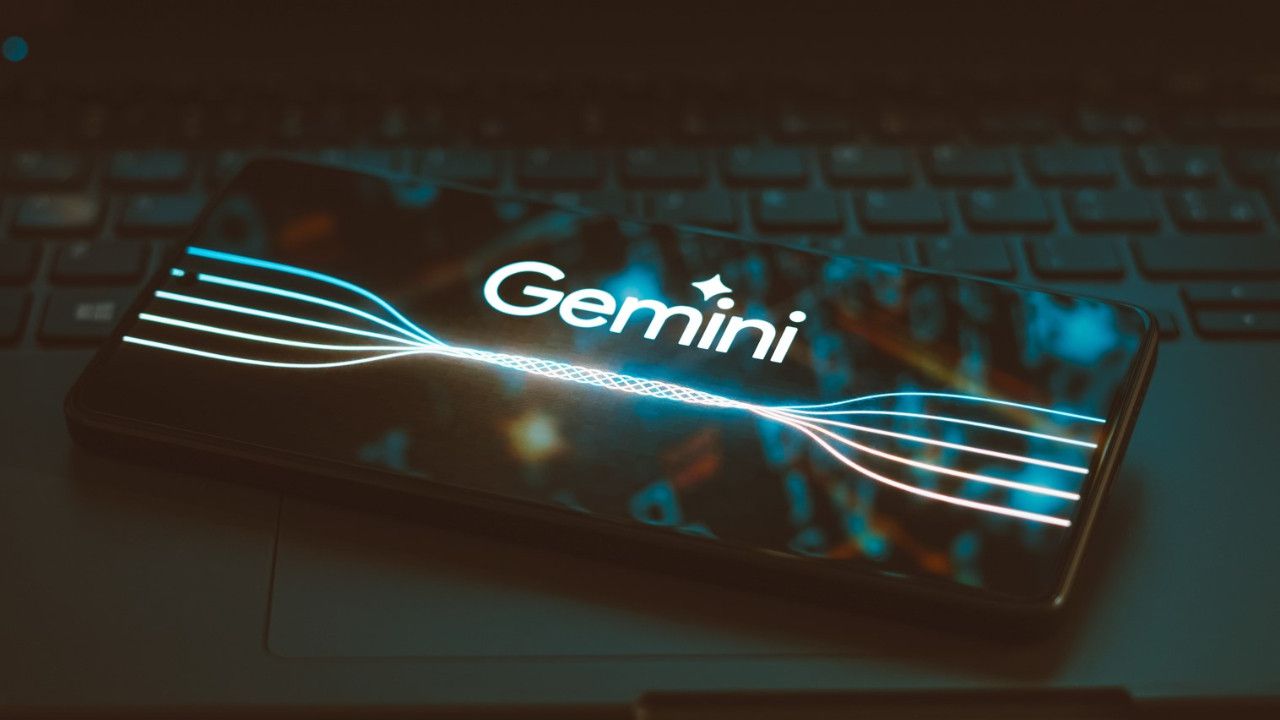Google Gemini Zirvede: App Store’da ChatGPT’yi Geride Bıraktı