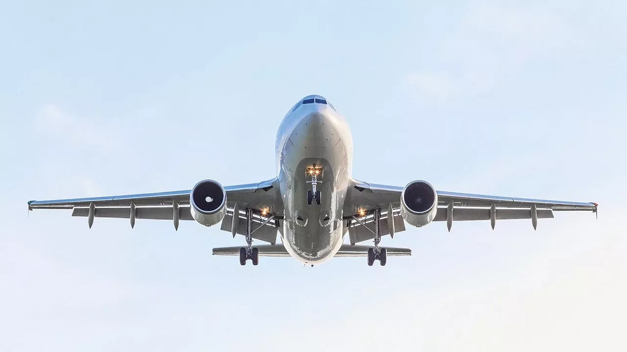 Bakan Duyurdu: 5 Ülkeye Uçuşlar Durduruldu