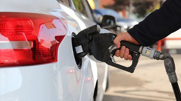 Benzinin Ardından Motorine de Zam Geldi