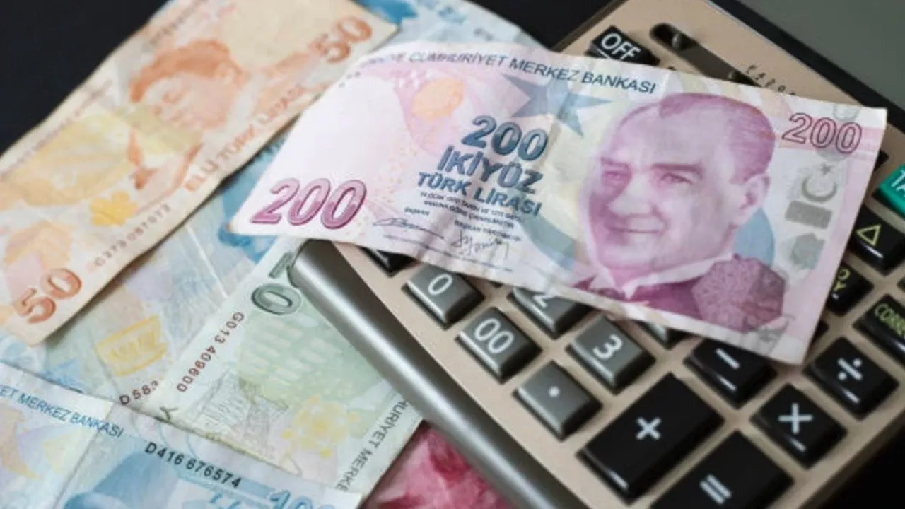 Bütçe Açığı Nisanda Yükseldi
