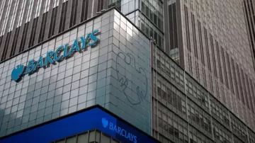Barclays, Petroldeki Artışla TL Pozisyonlarını Kapattı