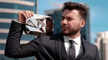 Enes Batur’dan Şoke Eden Karar: 16 Milyon Takipçili YouTube Hesabını Kapattı!