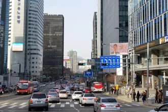 Güney Kore’de Petrol Artışı Sonrası Benzinli Araçlara Trafik Yasağı
