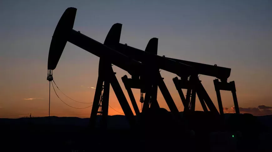 Petrol Fiyatları Yükseldi: İran-ABD Gerilimi Arz Endişelerini Artırdı