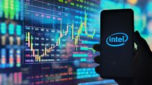 Intel Hisseleri Apple İş Birliği Açıklamasıyla Yüzde 9 Yükseldi