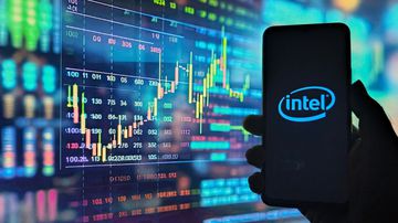 Intel Hisseleri Apple İş Birliği Açıklamasıyla Yüzde 9 Yükseldi