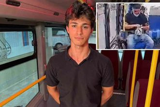Dolmuşta 700 Dolar Düşürdü, Başka Yolcu Cebine Attı! Aileden Çağrı: “Para Emanetti”