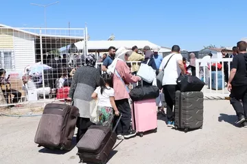 Türkiye'ye İran'dan Göç Var mı? Resmi Açıklama Geldi!