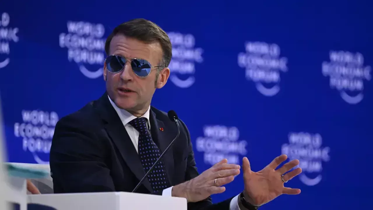 Macron: Avrupa Zorbalara Boyun Eğmeyecek