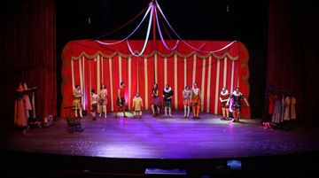 İBB Şehir Tiyatroları 29 Ekim’de Ücretsiz: Cumhuriyet Bayramı’na Özel Oyunlar Ücretsiz Sahnelenecek