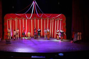 İBB Şehir Tiyatroları 29 Ekim’de Ücretsiz: Cumhuriyet Bayramı’na Özel Oyunlar Ücretsiz Sahnelenecek