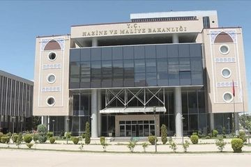 Hazine 4 Yıl Vadeli TLREF Tahvilde 100 Milyar Lira Borçlandı