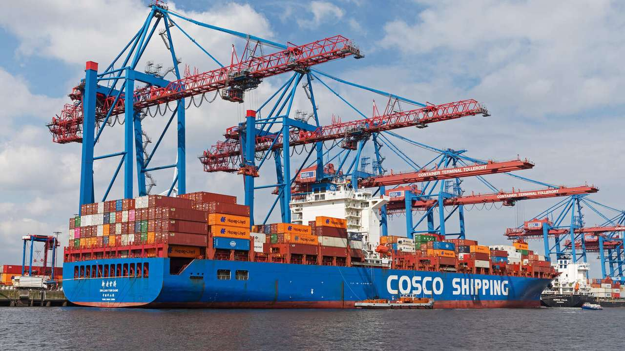 Cosco, Körfez’e Kargo Taşımacılığı İçin Yeni Rezervasyon Başlattı