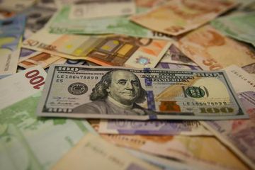 Dolar ve Euro Haftaya Nasıl Başladı?
