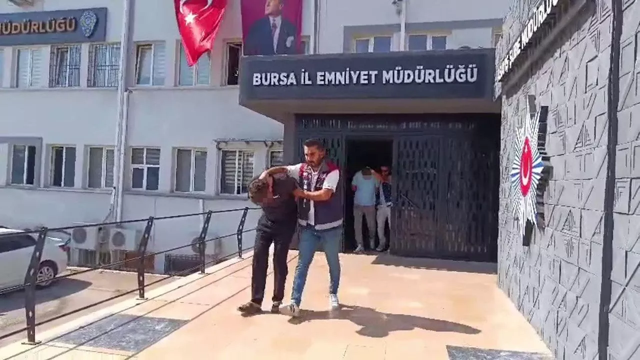 Fon Vaadiyle 6,5 Milyonluk Vurgun: Dövdüler, Tehdit Ettiler, Eşinden Para İstediler