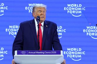 Trump, Grönland Konusunda Geri Adım Attı: Tarifeler Uygulanmayacak