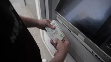 Dev Banka Türkiye'deki ATM'lerini Kapatıyor